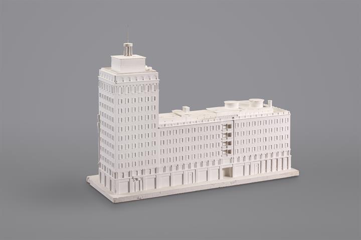 MAO Ljubljana s Neboti nik Skyscraper 